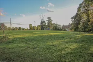 731 Akron Dr, Winston-Salem, NC 27105 - Photo 1