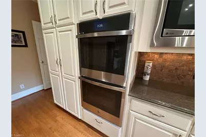 200 Manchester Place, Greensboro, NC 27410 - Photo 18