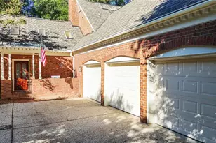 200 Manchester Pl, Greensboro, NC 27410 - Photo 2