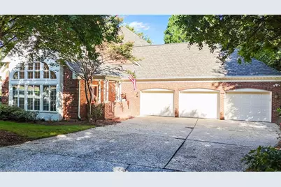 200 Manchester Place, Greensboro, NC 27410 - Photo 2