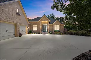 2626 Fox Ridge Rd, Asheboro, NC 27205 - Photo 1