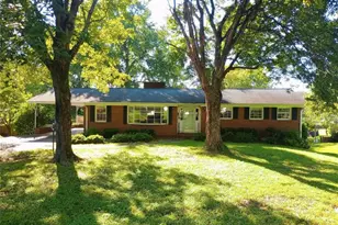 626 Willowbrook Ln, Winston-Salem, NC 27104 - Photo 2