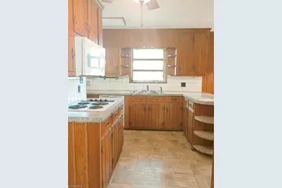 626 Willowbrook Lane, Winston-Salem, NC 27104 - Photo 8