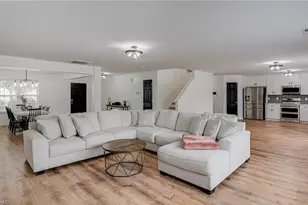 4 Silent Spring Ct, Greensboro, NC 27410 - Photo 2