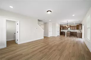 2389 Robbins Perch W Ct, Kernersville, NC 27284 - Photo 10