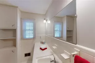 300 Hillside Dr, Lexington, NC 27295 - Photo 32