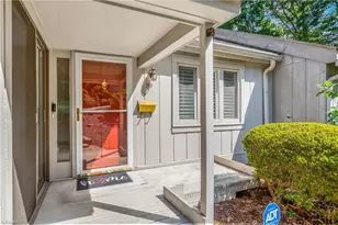 139 Lamplighter Cir, Winston-Salem, NC 27104 - Photo 4