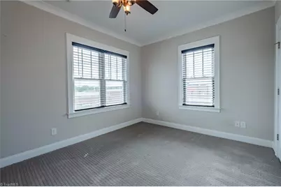 825 Poplar Street S, Winston-Salem, NC 27101 - Photo 24