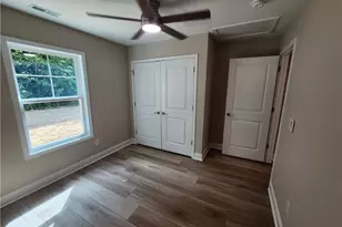 728 Central Falls Rd, Asheboro, NC 27203 - Photo 16