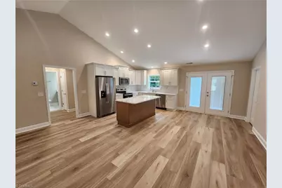 728 Central Falls Road, Asheboro, NC 27203 - Photo 6