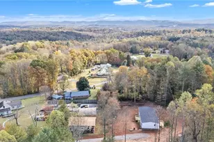 331 Johnson Rd, North Wilkesboro, NC 28659 - Photo 44