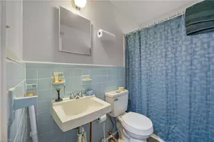 2501 Vanstory St, Greensboro, NC 27407 - Photo 18