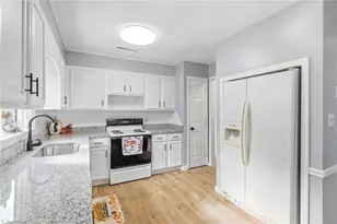 487 Raven Ridge Dr, Kernersville, NC 27284 - Photo 12