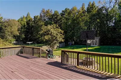 2170 Glen Cove Way, High Point, NC 27265 - Photo 32