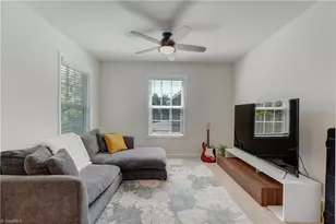 4218 Pelican St, High Point, NC 27265 - Photo 20