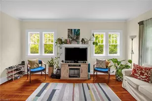 910 E Dayton Ave, High Point, NC 27262 - Photo 8