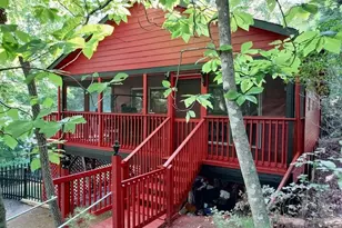 582 Deer Crossing Ln, Lenoir, NC 28645 - Photo 2