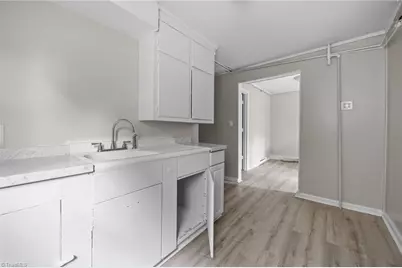 105 N Franklin Street, Reidsville, NC 27320 - Photo 26