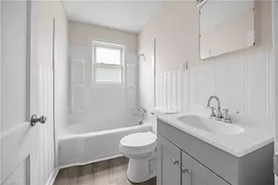 105 N Franklin St, Reidsville, NC 27320 - Photo 8