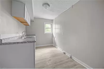 105 N Franklin Street, Reidsville, NC 27320 - Photo 36