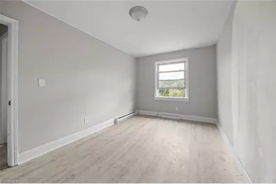 105 N Franklin Street, Reidsville, NC 27320 - Photo 20