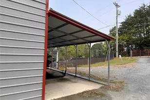 509 & 513 S Main St, King, NC 27021 - Photo 14