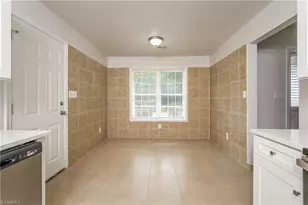 5603 Green Apple Dr, Greensboro, NC 27405 - Photo 6