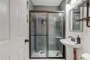 131 Regency Dr, Reidsville, NC 27320 - Photo 22