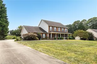 6012 Aaron Pl Ln, Kernersville, NC 27284 - Photo 4