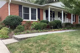 411 W Montcastle Dr, Greensboro, NC 27406 - Photo 2