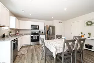 738 Oak Bend Dr, Asheboro, NC 27203 - Photo 6