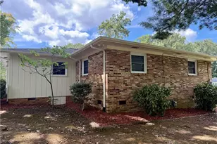 640 Hemlock Dr, Asheboro, NC 27203 - Photo 10