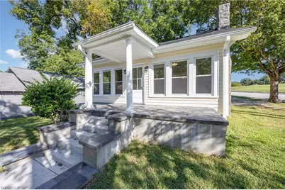 24 E Sunrise Avenue, Thomasville, NC 27360 - Photo 1