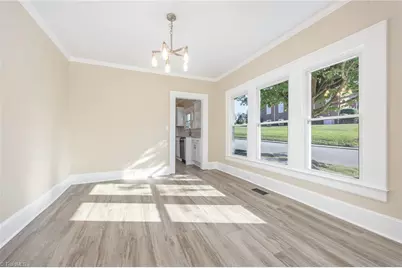 24 E Sunrise Avenue, Thomasville, NC 27360 - Photo 4