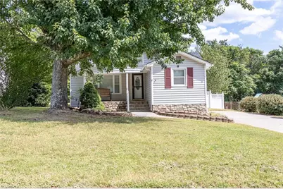 401 N 3rd Avenue, Mayodan, NC 27027 - Photo 1