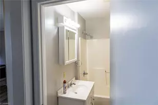 401 N 3rd Ave, Mayodan, NC 27027 - Photo 14