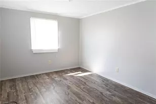 401 N 3rd Ave, Mayodan, NC 27027 - Photo 20