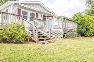 401 N 3rd Ave, Mayodan, NC 27027 - Photo 32
