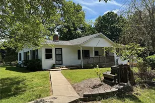 152 Medley Ln, Thurmond, NC 28683 - Photo 2