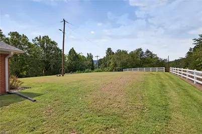 2587 Nc Highway 8, Danbury, NC 27016 - Photo 38