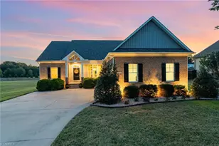 8319 Richardsonwood Rd, Browns Summit, NC 27214 - Photo 4