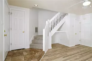 3714 Winborne Ln, Greensboro, NC 27410 - Photo 10