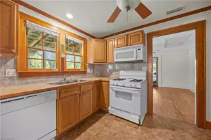 1285 Lockland Terrace, Winston-Salem, NC 27103 - Photo 10