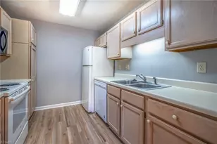 3908 Westridge Meadow Cir, Clemmons, NC 27012 - Photo 16