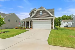 4077 Glenn Knoll Ln, Winston-Salem, NC 27107 - Photo 4