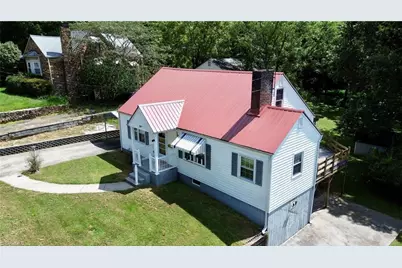 127 Young Street, Elkin, NC 28621 - Photo 2