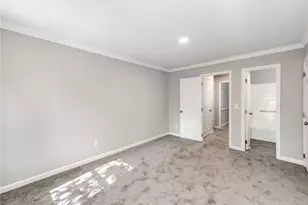 18 Park Village Ln, Greensboro, NC 27455 - Photo 12