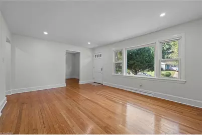 1015 Willowbrook Drive, Greensboro, NC 27403 - Photo 8