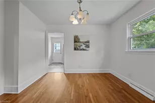 1015 Willowbrook Dr, Greensboro, NC 27403 - Photo 10