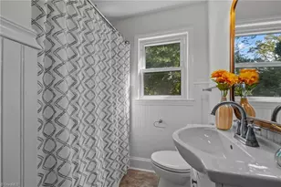 1015 Willowbrook Dr, Greensboro, NC 27403 - Photo 20